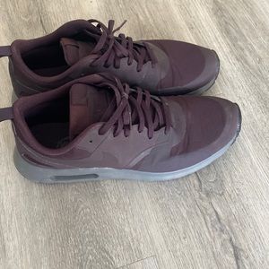 Nike Men 11.5 AIR MAX Vision PRM Port Wine Dark Grey